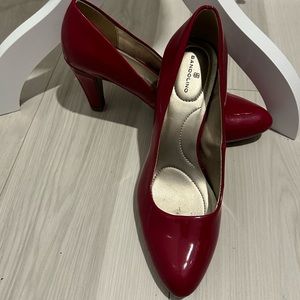 Bandolino deep red patent 3” heels. 8 1/2